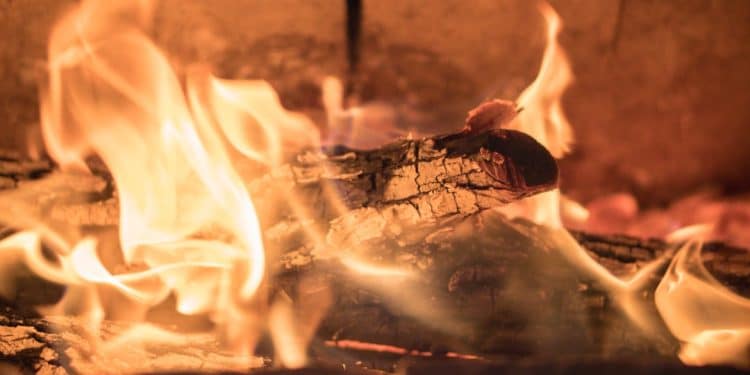 Pellets of haardhout: wat is de beste keuze voor jouw verwarming? 1 Pellets of haardhout wat is de beste keuze voor jouw verwarming