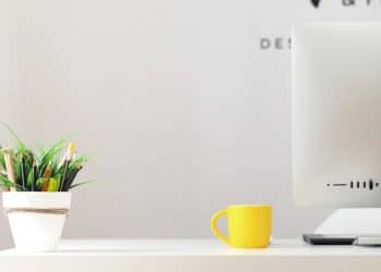 Waarom verstelbare en sta-bureaus een goede keuze zijn 4 Waarom verstelbare en sta bureaus een goede keuze zijn