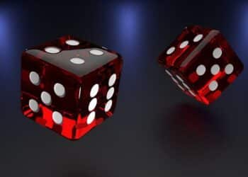 13768