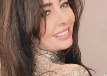 Wendy van Hout featured