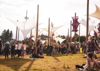 photo 1562066229 db055c0bc8c6