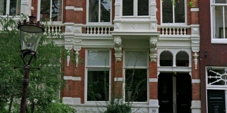 Thermowood gevelbekleding: waarom deze duurzame keuze steeds populairder wordt 1 photo 1699192884793 c3db29fa219e