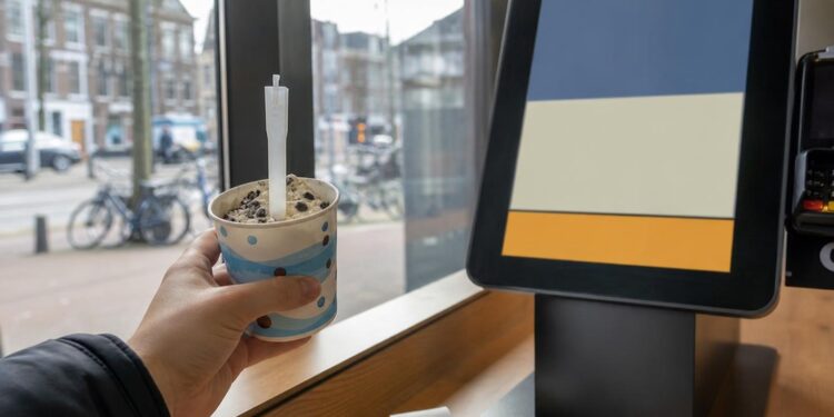 Plastic toeslag voor een McFlurry: wanneer betaal je die? 1 Plastic toeslag bij een McFlurry